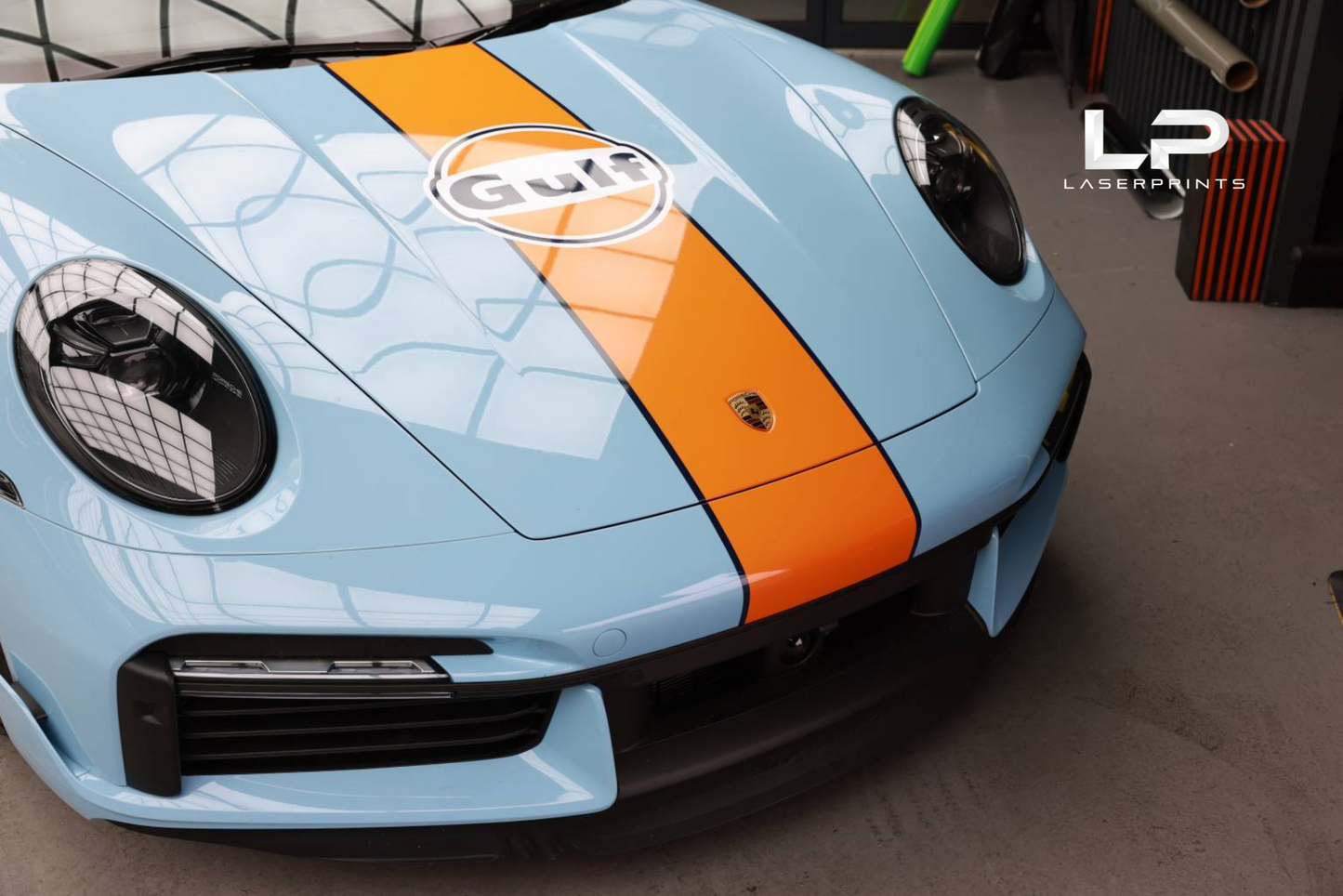Porsche 911 (992) Gulf-Inspired Racing Livery Kit